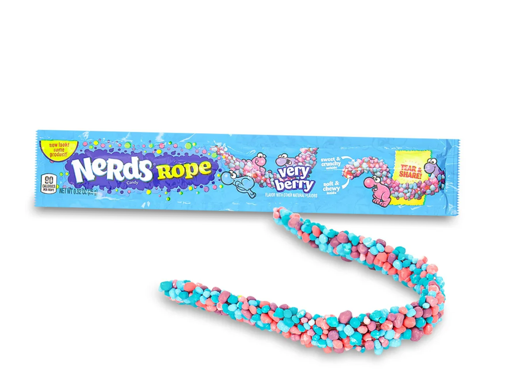 Nerds Rope Very Berry – Knusprige Nerds mit weichem Fruchtgummi 26 g – American Candy & Snacks – CANDYKÖNIG